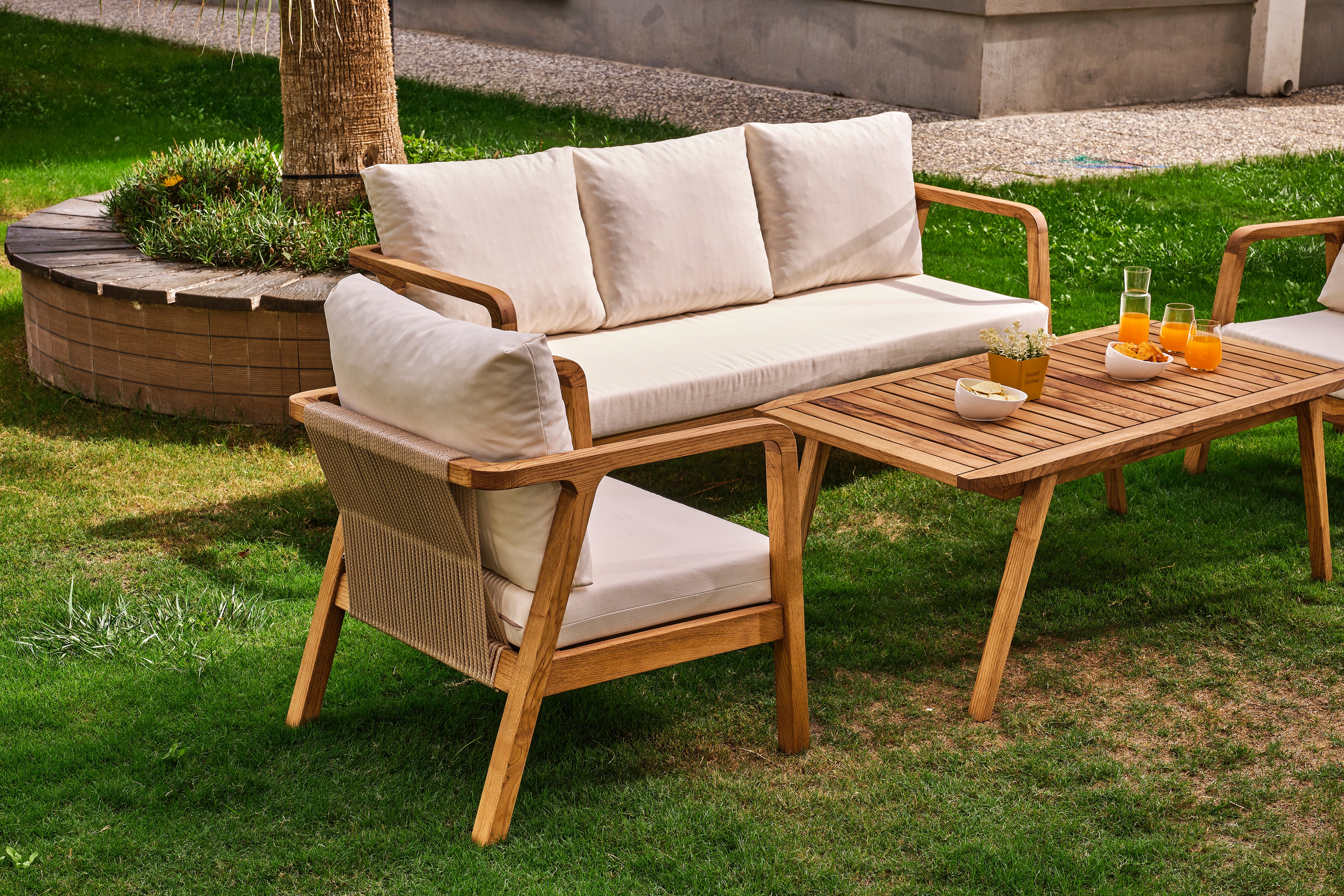 Gardenia Wooden Outdoor Seating Set